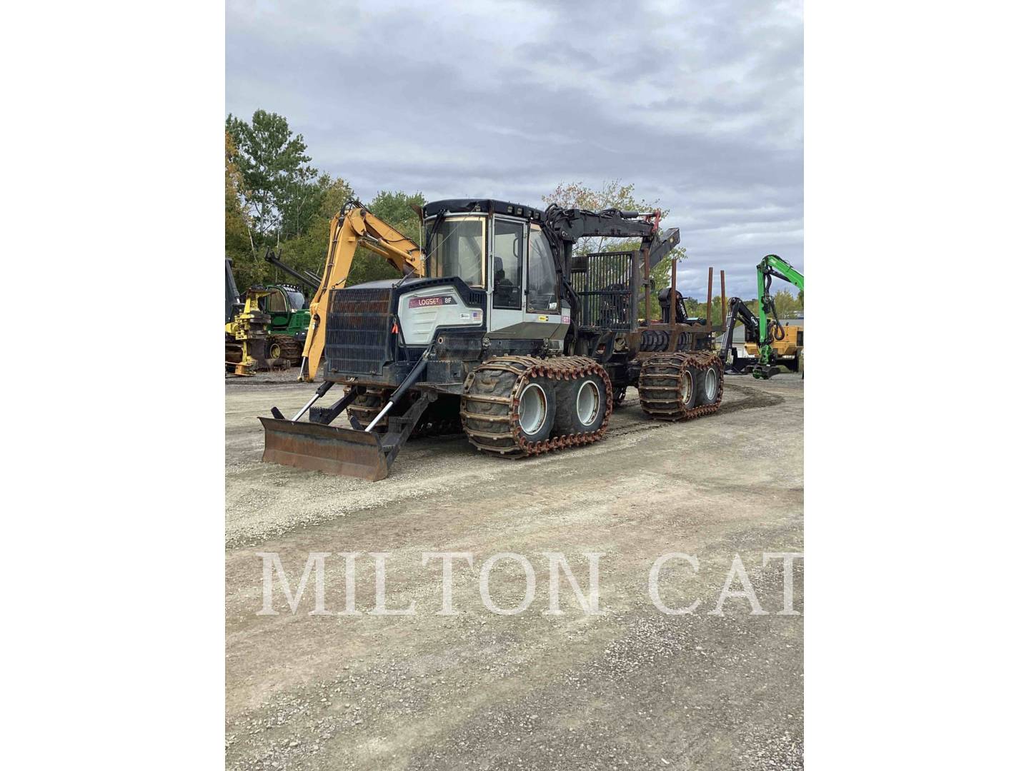 Logset 8F, Forwarder, 11347 hours, S/N: 8F162649, 2017