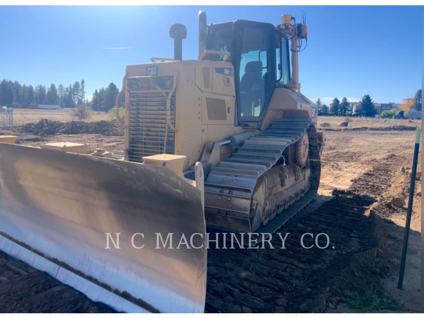 Caterpillar D6N, 3740 hours, S/N: NJN00323, 2018