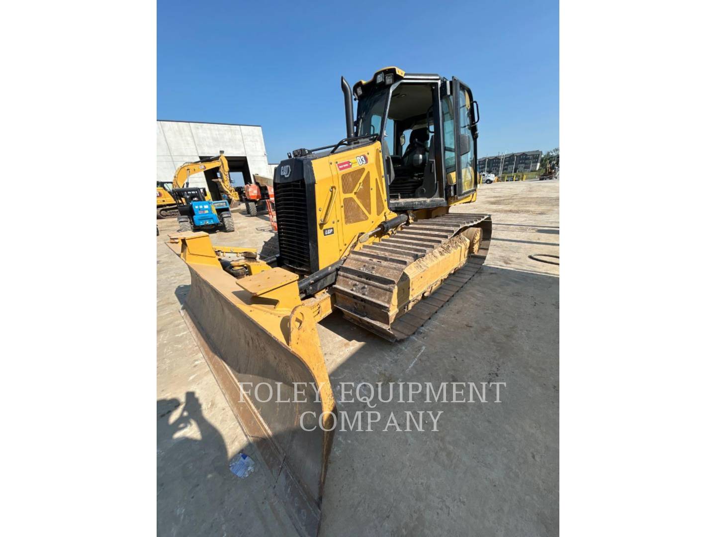 Caterpillar D3-12LGI, 1865 hours, S/N: XKY04917, 2023