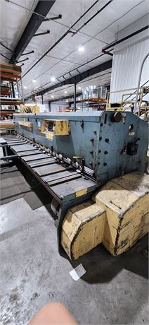 .177" x 13' Amada #M4045, mechanical shear, 7 gauge mild steel, 50 SPM, 15 HP, squaring arm, hydraulic