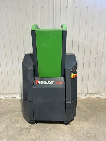 Robust #SD-45, vertical wood hog, 20 HP, 5-7/8" diameter rotor, 140 RPM, 17 knives, 25.2" x 17" top opening