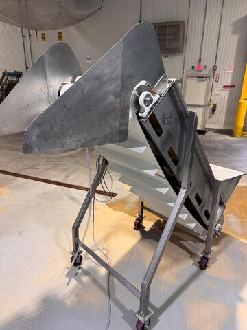 32" wide x 8' long, Stainless Steel Incline Cleated Belt Conveyor, 3" cleats, infeed hopper, 78" discharge