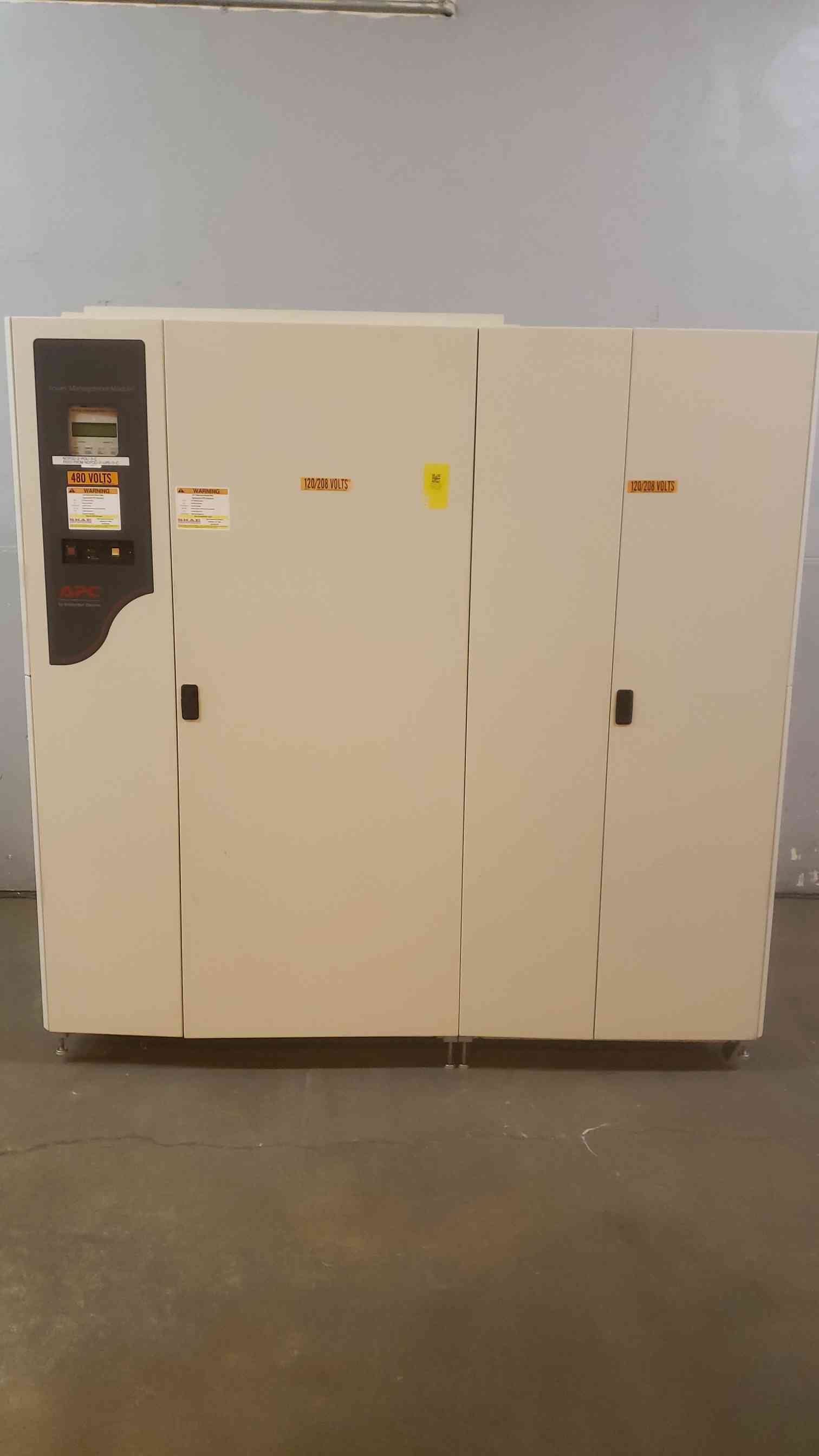 300 KVA Schneider Electric #PMN168-42-300-F, Power Management Module, PDU, 480 x 208/120 Volts, 361 amp