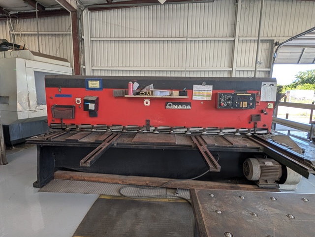 1/4" x 10' Amada #M-3060, mechanical shear, 40" front operated power back gauge, squaring arm, 13 hydraulic