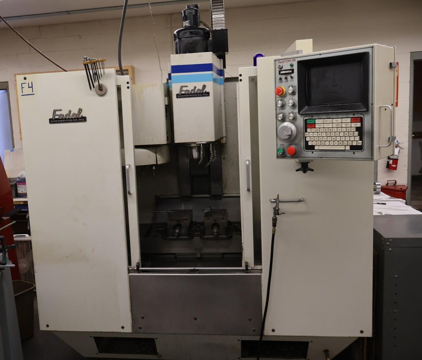 Fadal #VMC-20, CNC vertical machining center, 20 automatic tool changer, 20" X, 16" Y, 20" Z, 7500 RPM, CT40