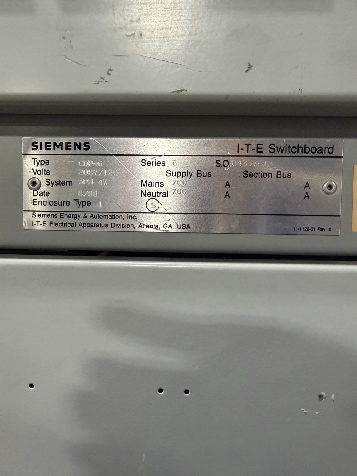 700 Amps, Siemens 84357-13, Series 6 I-T-E Main Breaker Switchboard, 208Y/120 Volts, 3PH, 4 Wire