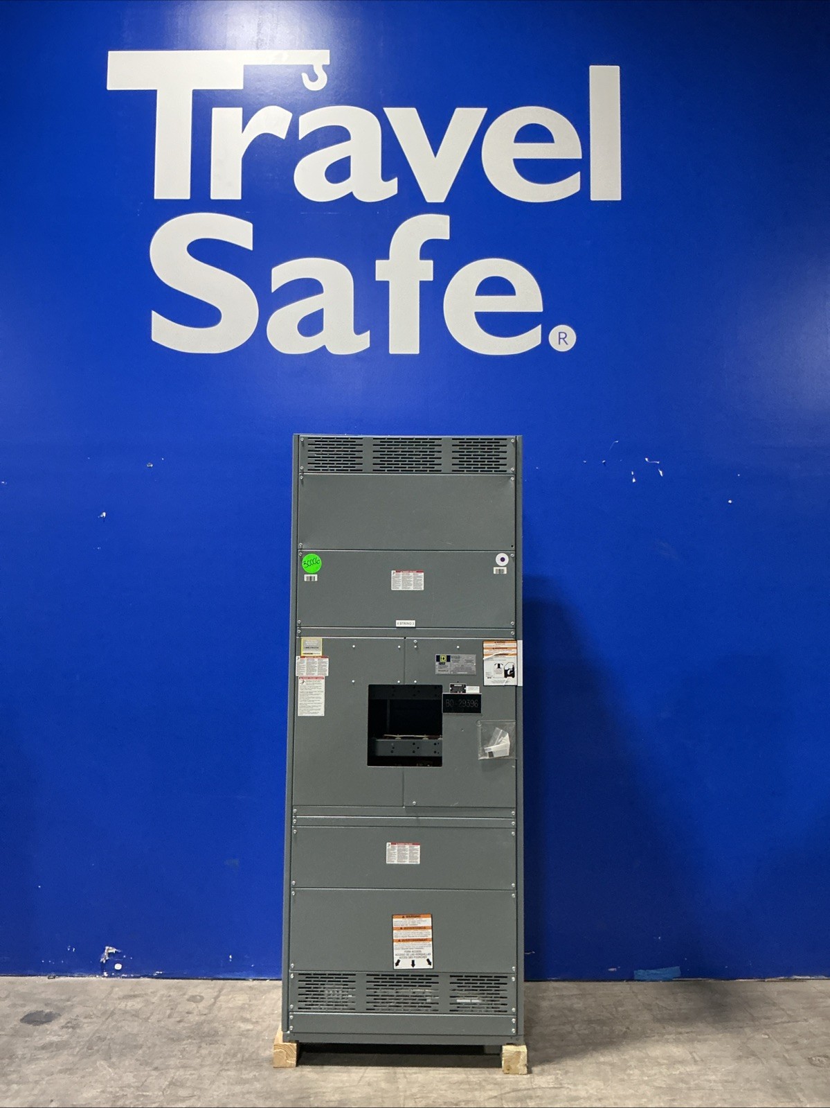 2000 Amps, Square D 33303490-003, QED-2 Switchboard, 600 Volts, 1PH, 2 Wire, Type 1 enclosure