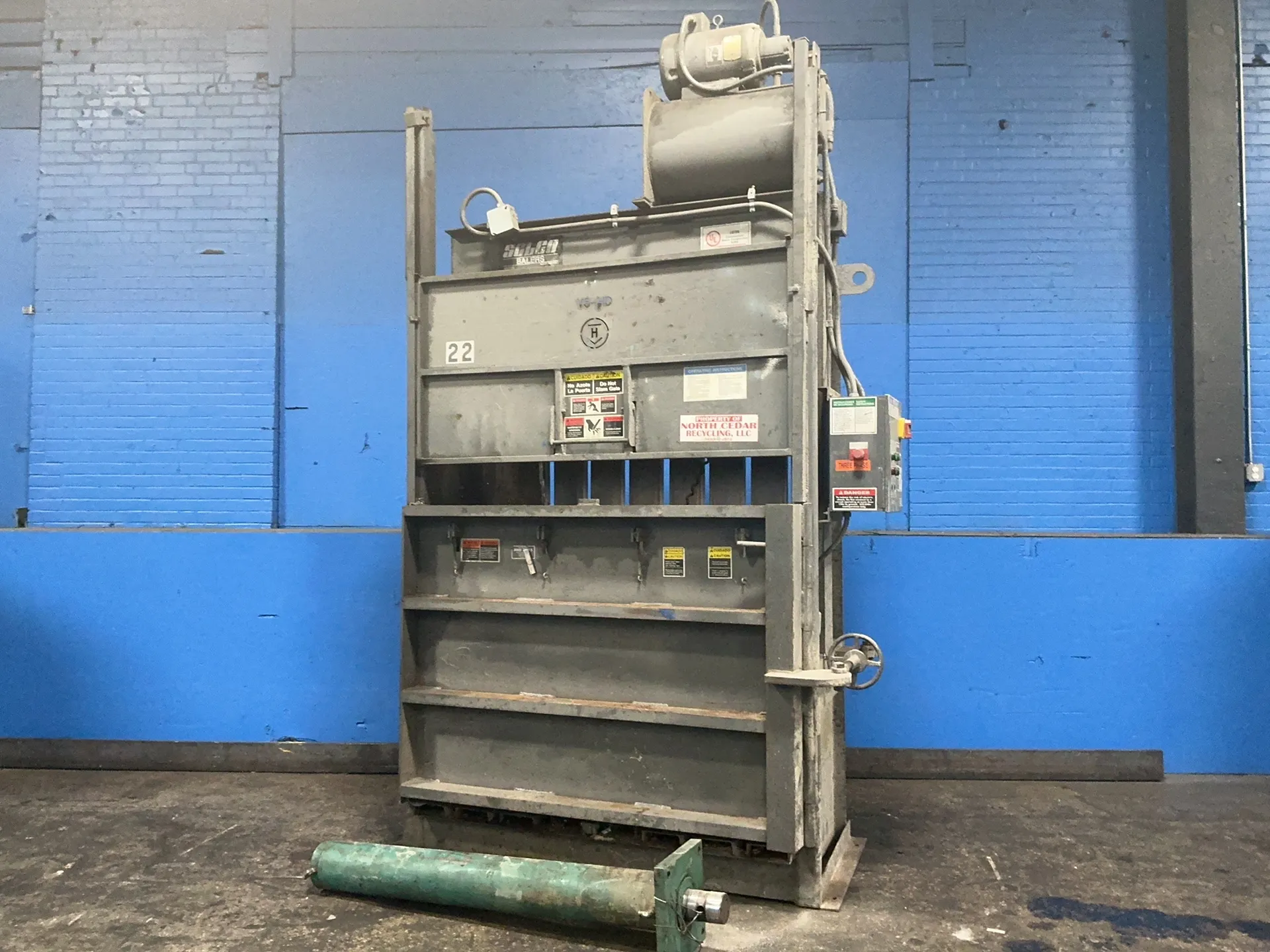60" x 30" x 80" Selco #V5-HD, baler, 10 HP, 208/230/460 V., 3 Ph., 60 Hz.