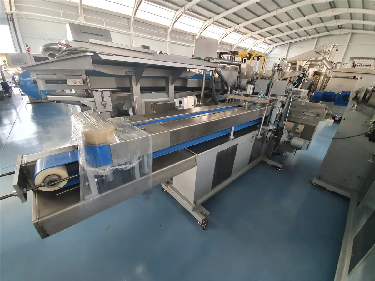 Herfraga #SM-200, tuna packing machine, 200 containers/minute, 1-15/16" - 3-15/16" can diameter, 1" - 2-7/16"