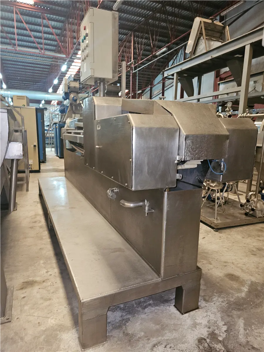 Daponte, sardine heading & gutting machine, Stainless Steel, 2000 kg/h, w/ integrated tank