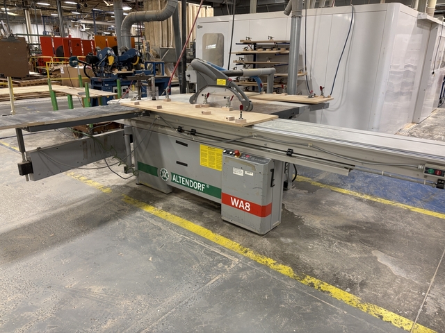 Altendorf #WA8, Sliding Table Saw, 126" sliding table, 27-1/2" x 35-1/2" main table, 15-3/4" max blade, 5.5
