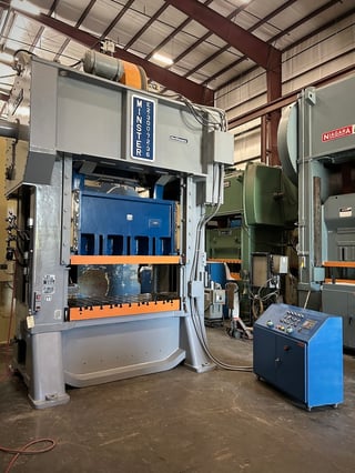 300 Ton, Minster #E2, 8" stroke, 39" Shut Height, 72" x36" bed, 30-60 SPM VS, under power, price cut (2