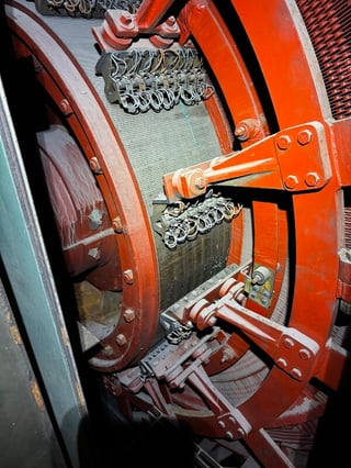 4000 HP 40-100 RPM General Electric, DC Motor, 900VDC Reversing Single Arm [ 2 avail ] w/ spare arm