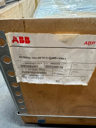 ABB Invertor Drive, ACS800-104-0610-5+E205+v991, new surplus never used