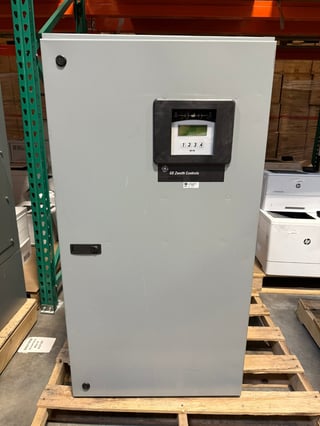 260 Amp. General Electric Zenith Automatic Transfer Switch ZG3SA02641-07E604X 277/480 V 60 Hz 3-Phase w/