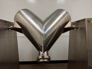 9.1 cu.ft. Vanguard Pharmaceuticals #V-18, V-Blender, 130 kg max mix weight, 260 Liter Mixing Volume, 12 RPM