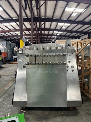 Gaulin #MC75 2TPS, 2 stage homogenizer 2-3/4" plungers, 2000 psi tapered seat poppet valve cylinder