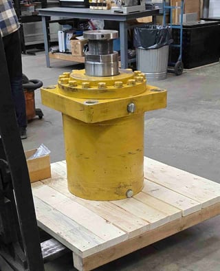 14.25" Bore, Sealum, hydraulic cylinder, 400 ton, 5000 psi, double-acting 12" stroke