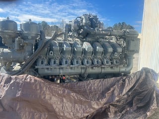 2430 HP MTU #16V4000C22, diesel engine, 1800 RPM, out of a Liebherr T264/T274