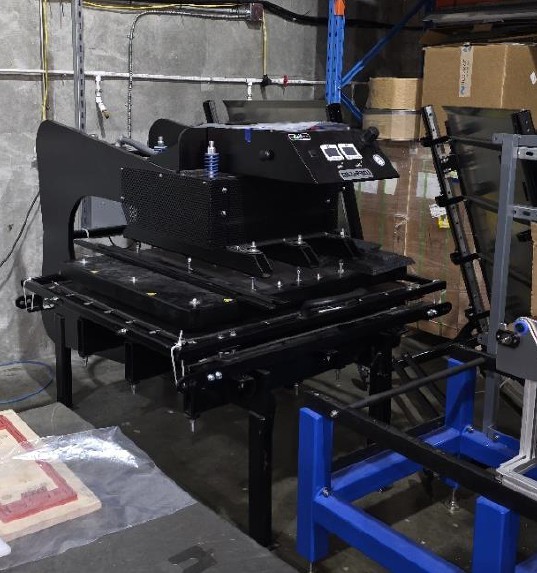 Geo Knight #3242AW, 10 ton air operated laminating / heat transfer press, 32" x 42", top & bottom heated