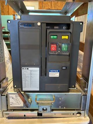1200 Amps, Eaton, 150VCP-T 25, circuit breakers with an Eaton Type VCP-T /T-VAC Cassette, (2 available)