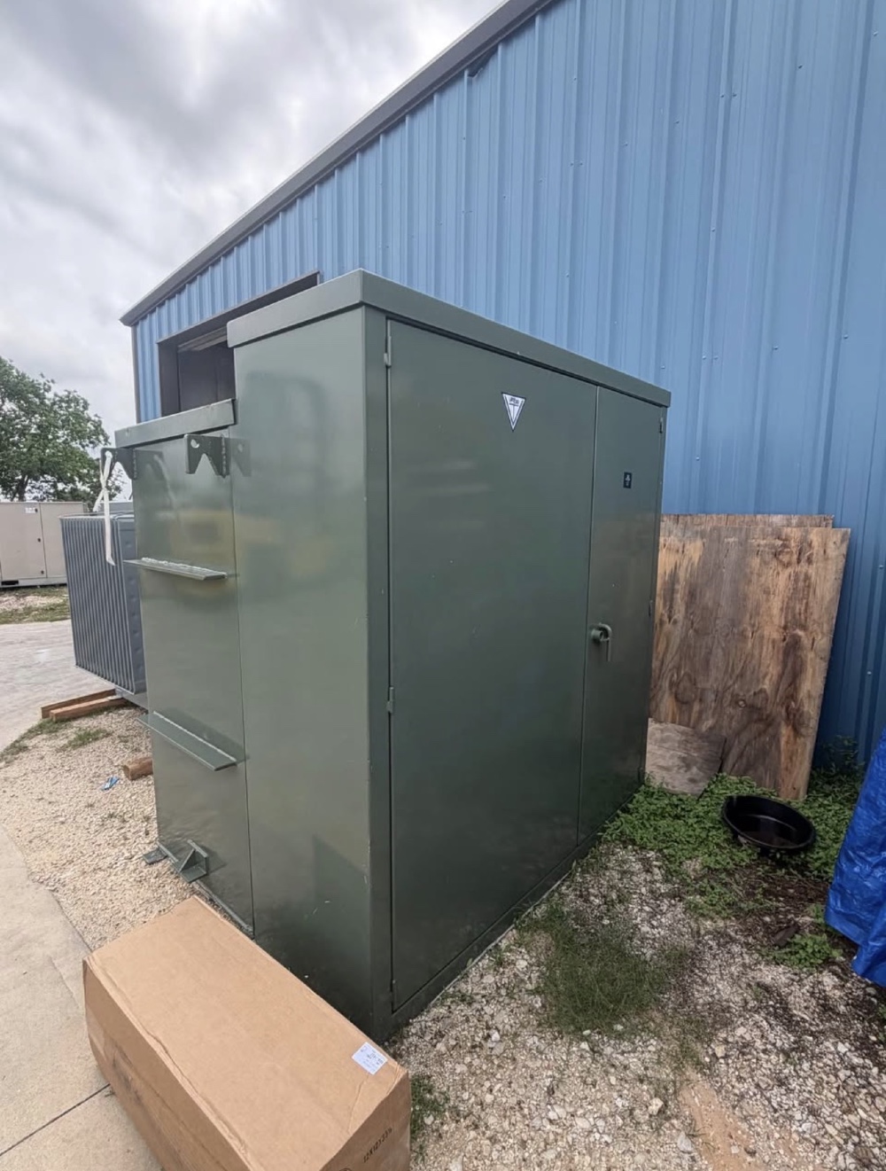 1000 KVA 12470 Delta Primary, 34500Y/19920 Secondary, Vantran Ind.