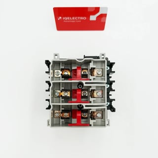 30 Amp. Allen-Bradley, 194R-NC030P3, Fusible Disconnect Switch, 600 VAC, 250 VDC