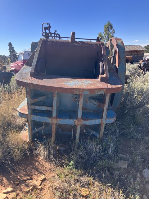 21" x 36" Traylor, Jaw Crusher, 72" flywheel