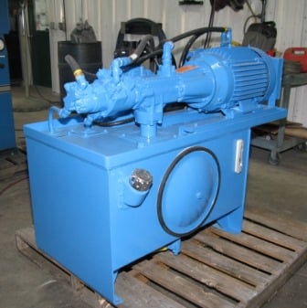 15 HP Vickers vane 31.5 gpm to 600 psi, Parker pressure comp 7.63 gpm to 3000 psi, #2547