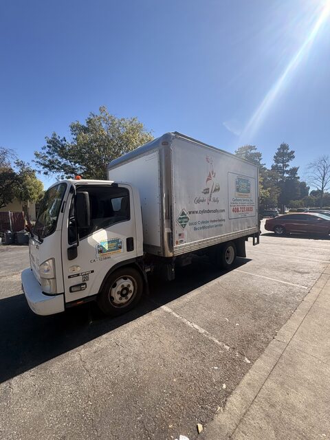 Isuzu #NPR, diesel box truck, rear liftgate, automatic, 312,971 miles, 2013
