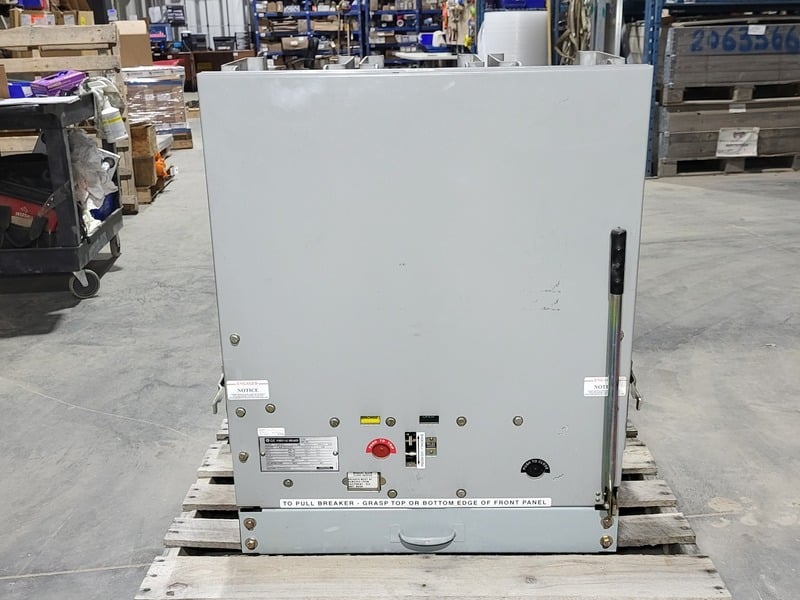 1200 Amps, General Electric PowerVac #VB1-13.8-500-3, medium voltage vacuum circuit, 15 KV, 60 Hz, 18 KA, 125