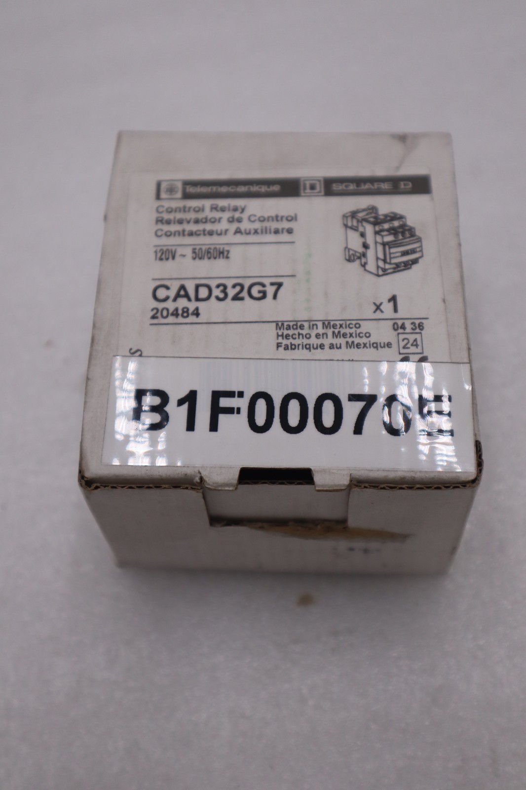 Telemecanique #CAD32G7, Control Relay