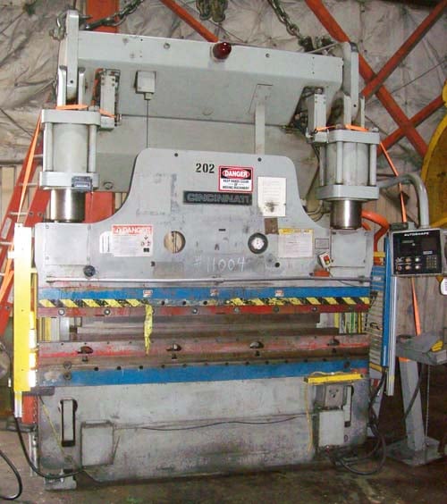 230 Ton, Cincinnati 230ASX6FT, hydraulic press brake, 8' overall, 78