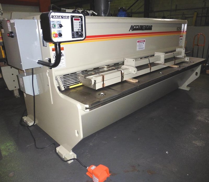 .25" x 10' Accurshear 625010, hydraulic shear, 16 hold downs, 10