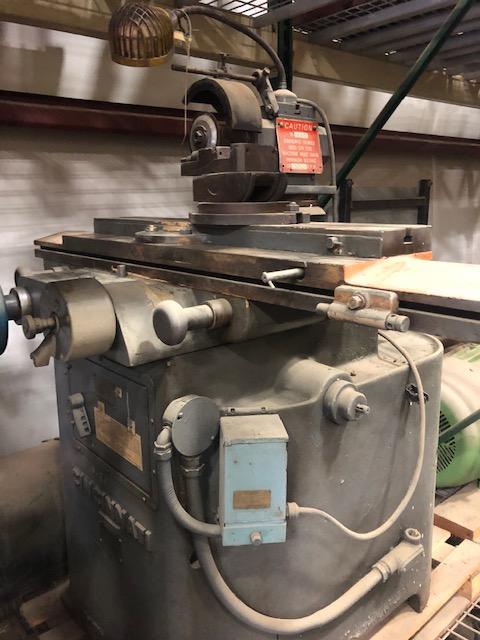 Cincinnati #2, tool & cutter grinder, 5" x36" table, tilt head, 360&deg; swivel head, vise