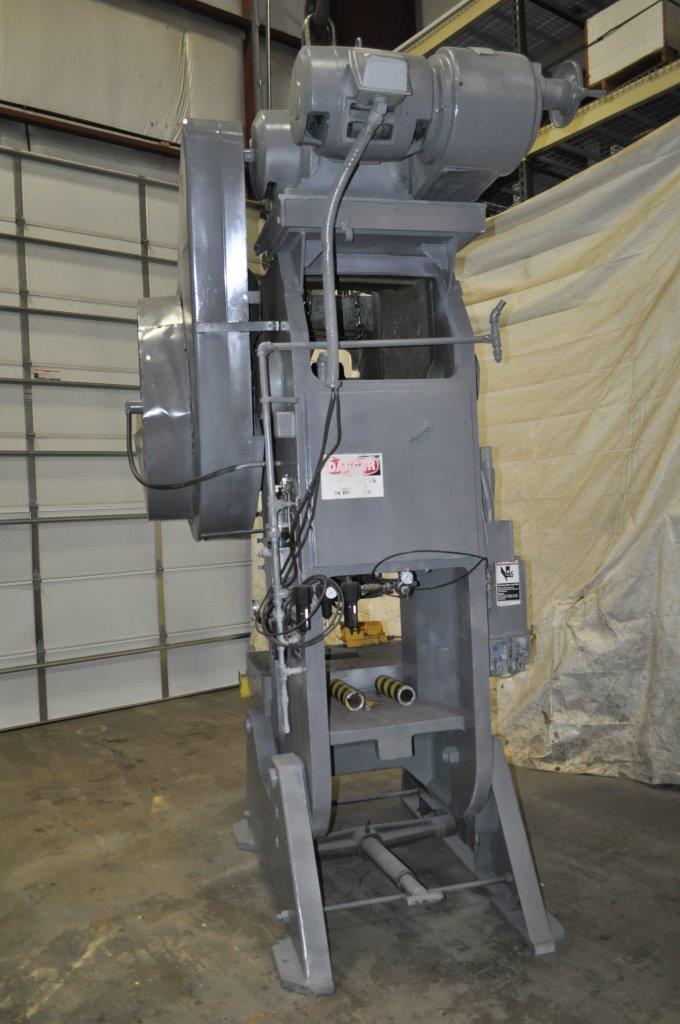 100 Ton, Federal 8, flywheel type OBI press, 4" stroke, 15.5" Shut