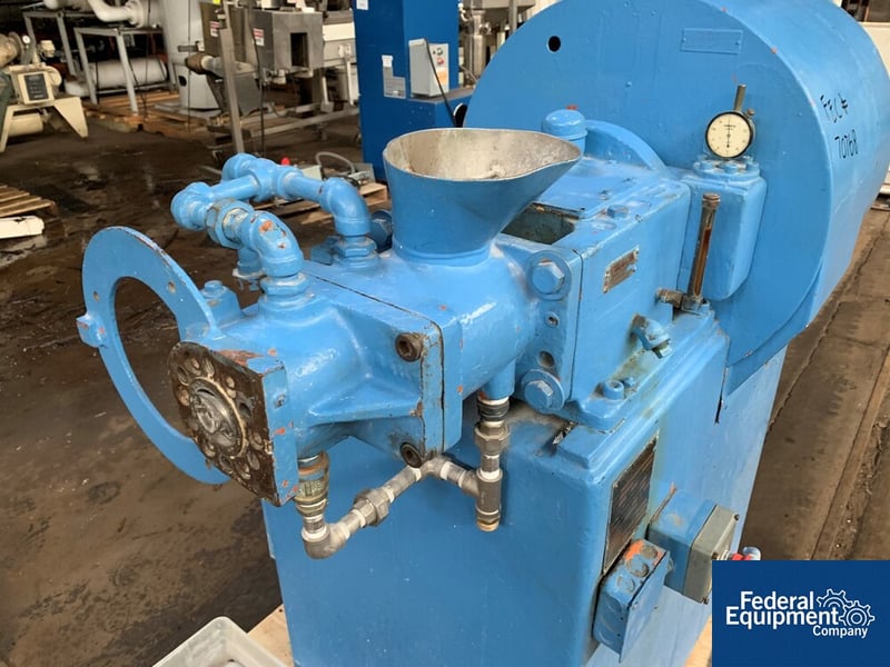 Welding Engineers 2010, pug mill extruder, jacketed feed throat