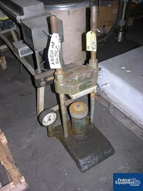 12 Ton, Carver #C, press, 6" x 6" platen, bench top, #25695