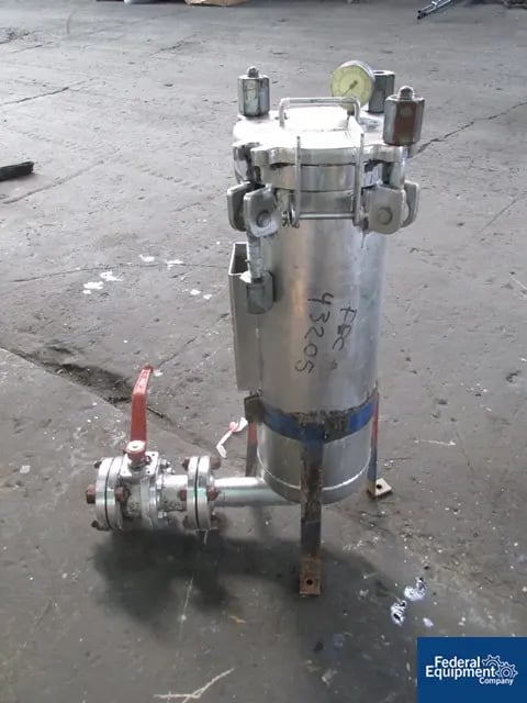 8" York #HSST113F2FX2F-90R, Stainless Steel basket filter, 8" dia.x 18" deep, 150 psi @ 225&deg;F, #43205