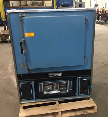 25" width x 20" H x 20" D Blue M #DC-256, 5.8 cu.ft., 343°C/650°F, 480 V., 3 phase, #2693 (2 available)