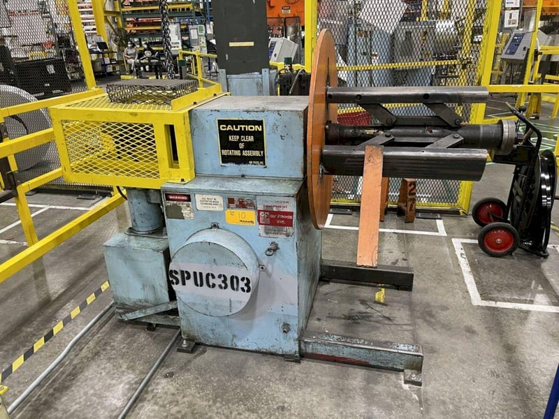 4000 lb. Air Feeds #R40, motorized coil reel, 18" width, 3 leaf mandrel, 1994
