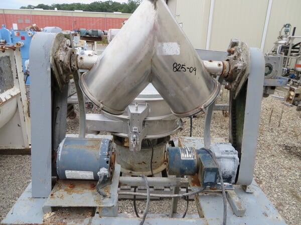 .5 cu.ft. Stainless Steel mobile V-blender, includes bar, .33 HP, mounted on wheels