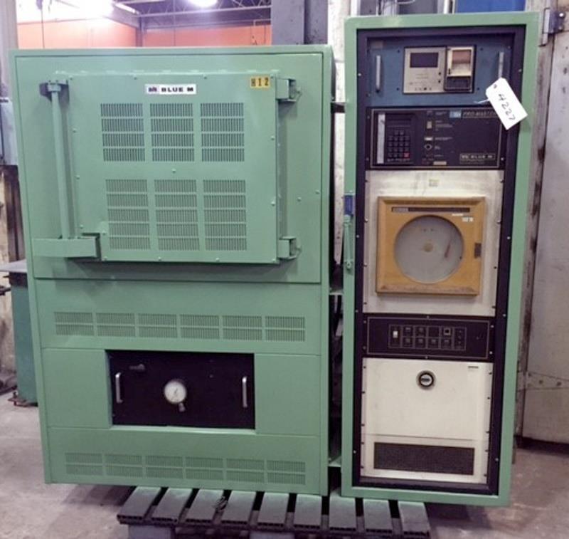 24" width x 20" D x 20" H Blue M #CW-170HMP1, electric batch oven, 1300 F, side swinging door