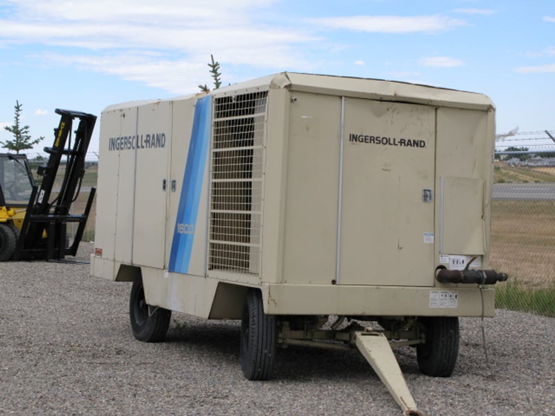 Ingersoll rand 2025 1600 air compressor