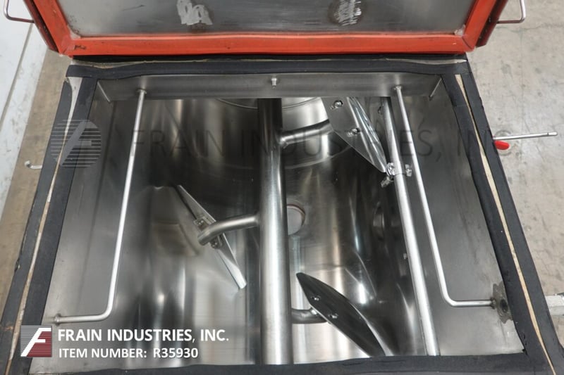 Marion, 11 ft total, 10 ft working capacity, 316 Stainless Steel paddle