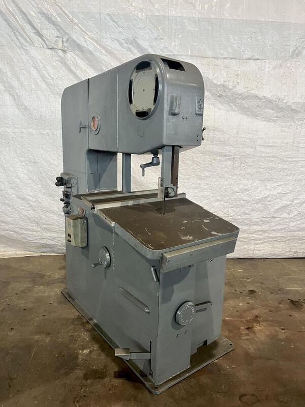 36" DoAll 36131, vertical bandsaw, 16" wheel, 505200 FPM, 11/2 HP, with DoAll DBW1A blade