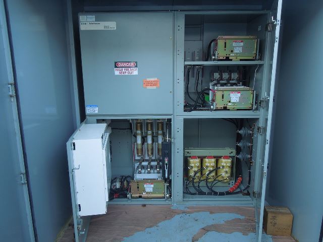 300 HP Cutler-Hammer, MVS-67, Ampgard Medium Voltage Motor Control, 2400 Volts