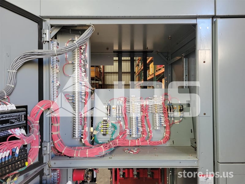 400 Amps Sa 81000 Series Vacuum Indoor Switchgear 5 KV Two 400 Amps ...