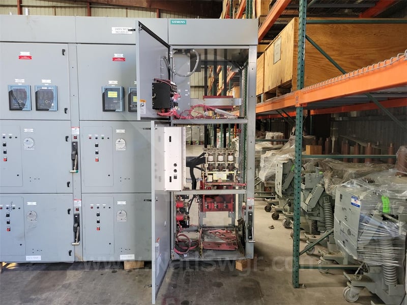 400 Amps Sa 81000 Series Vacuum Indoor Switchgear 5 KV 400 Amps Drawout ...