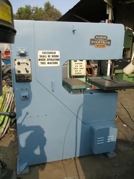 30" x 10" Kalamazoo Startrite #30-R-10, vertical bandsaw, 60-3600 FPM